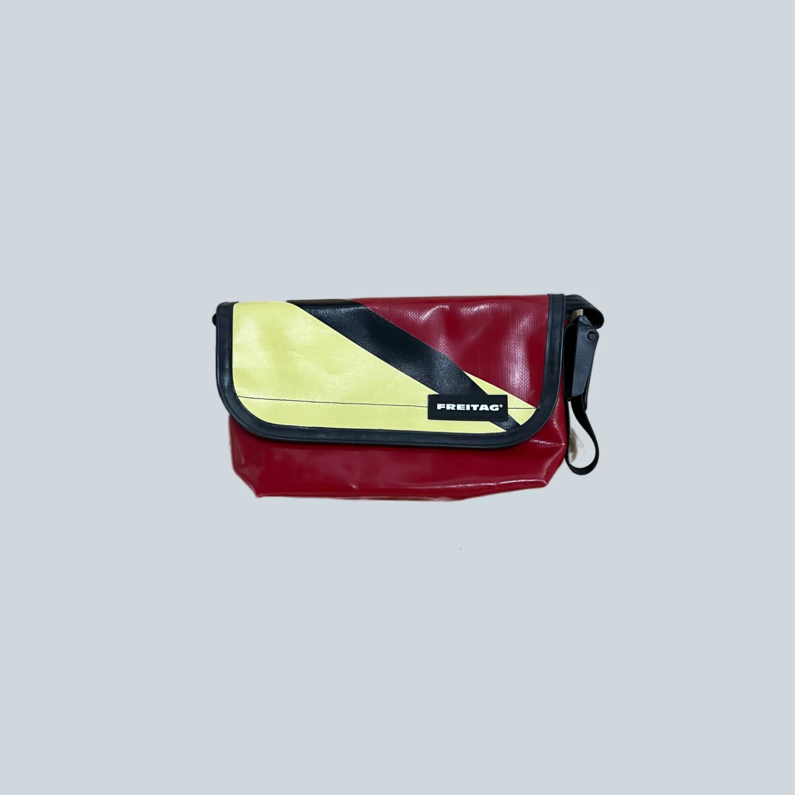 F41 HAWAII FIVE-0 - RED YELLOW BLACK