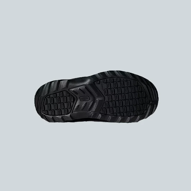 CHUKKA NUPTSE TRACTION - BLACK - Image 5